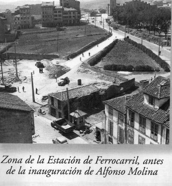 Foto 1 del Relato erotico: Los aseos de la estación de ferrocarril